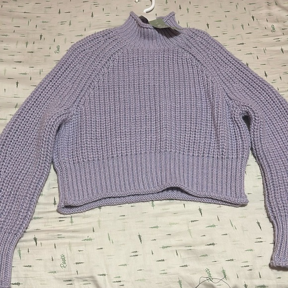 H&m purple sweater - Picture 3 of 4